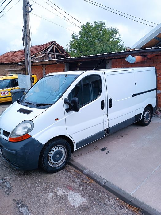 Рено Трафик десен волан