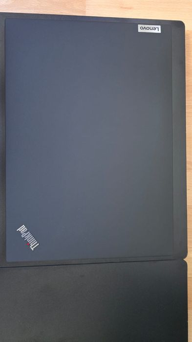 Laptop Lenovo ThinkPad P16s Gen 2 AMD Ryzen 7 PRO 32GB RAM 512 SSD
