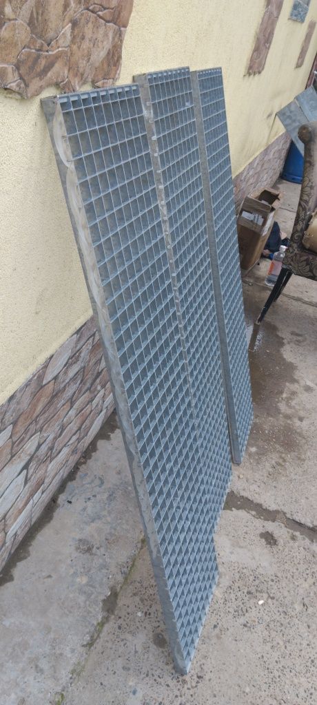 Grătare zincate la diferite dimensiuni