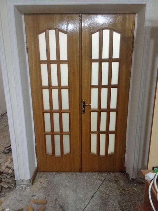 Дверь продаётся 5 шт и 1 большой