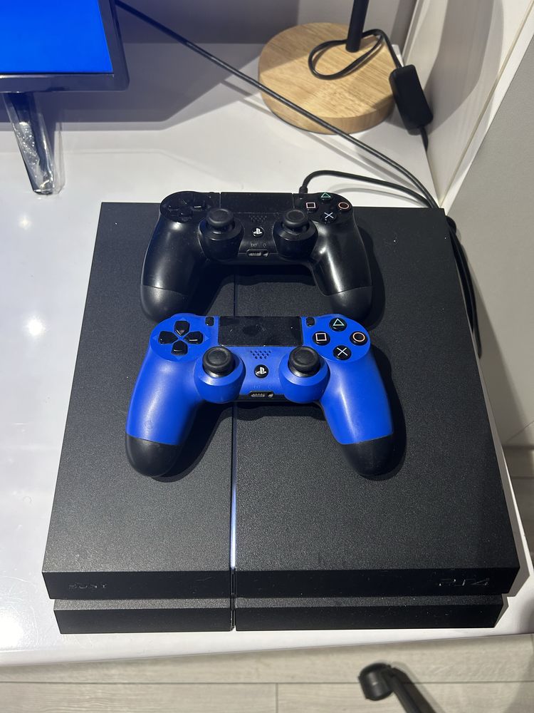 Sony playstation 4