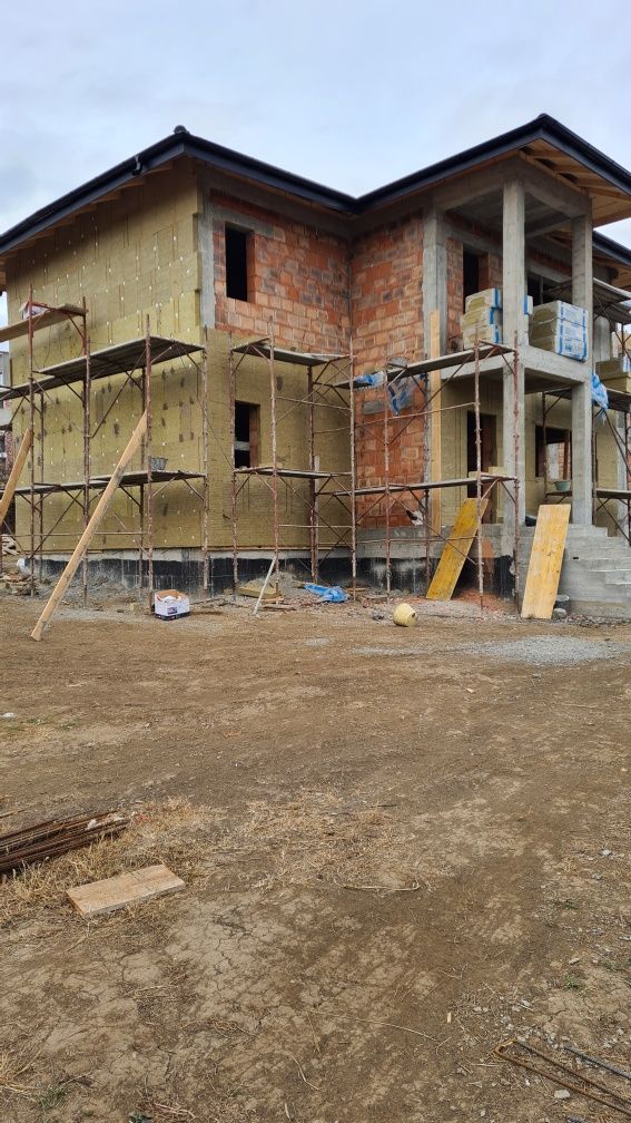 Casa parter+etaj ,450 mp teren, strada Tudor Vianu