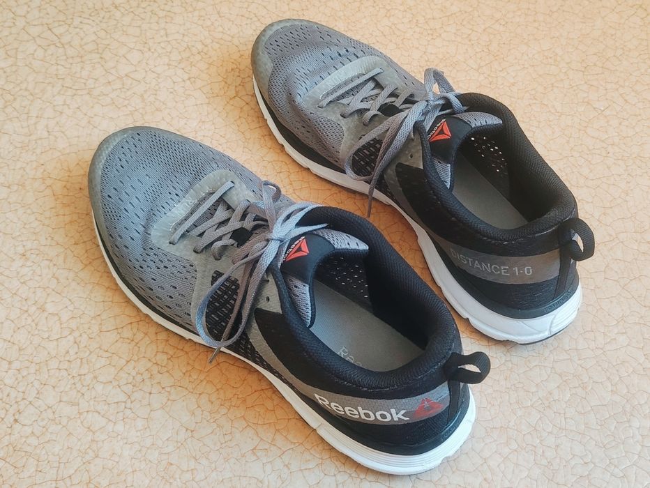 Оригинални маратонки REEBOK Distance за големи хора!