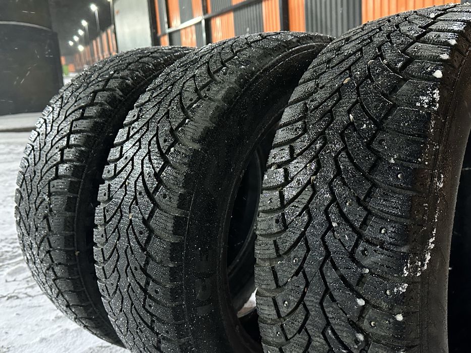Резина Formula Ice 215/60 R17