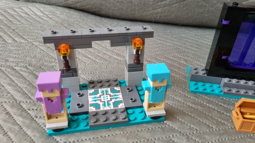 Лего Майнкрафт - Оръжейната