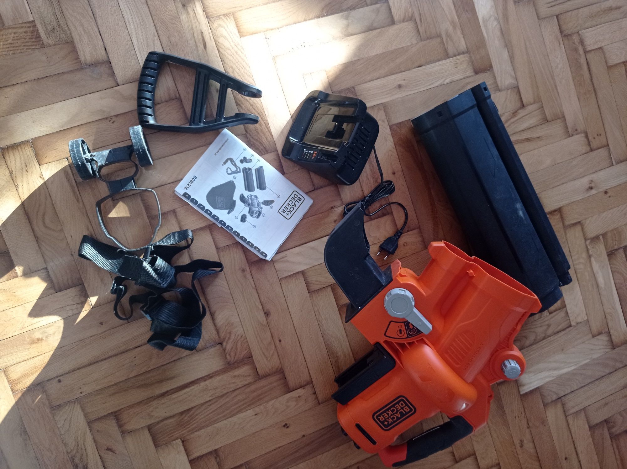 Black and Decker 3 in 1, 36v suflanta spirator
4