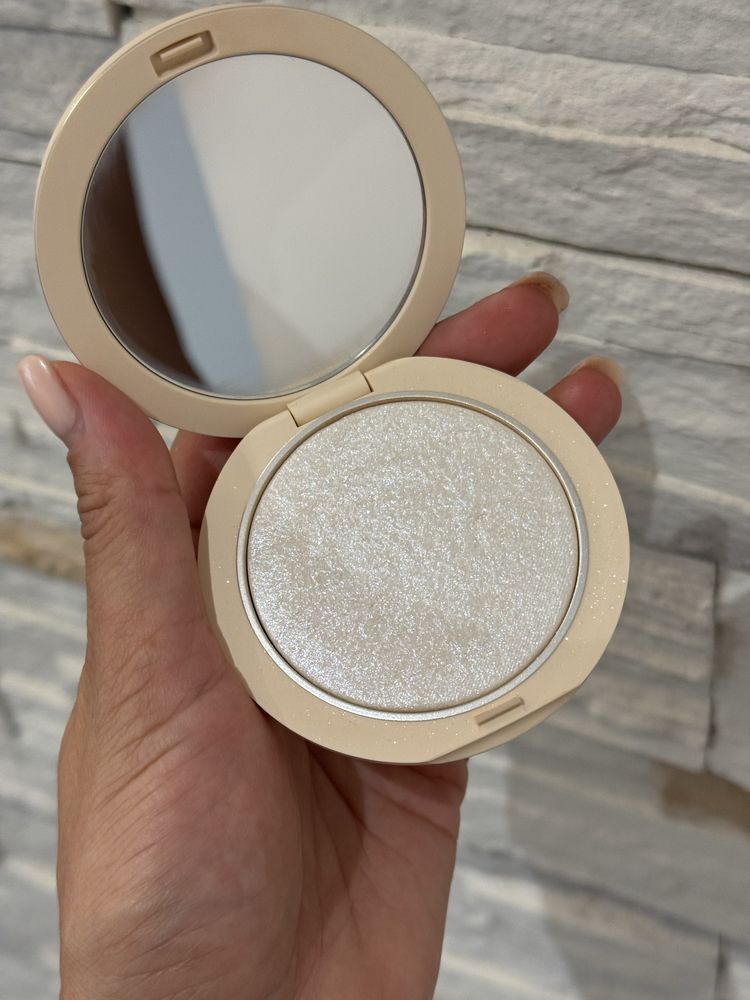 Dior хайлайтър 2025