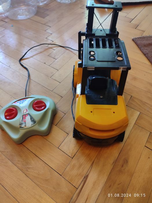 Ретро играчка Мотокар