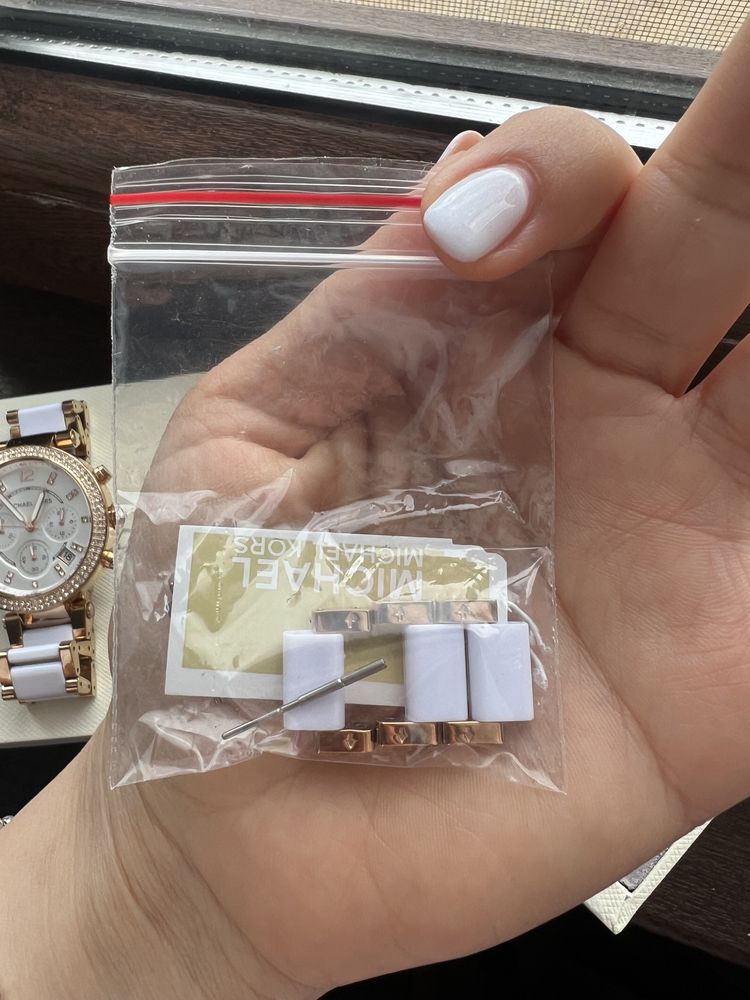 Часовник Michael Kors