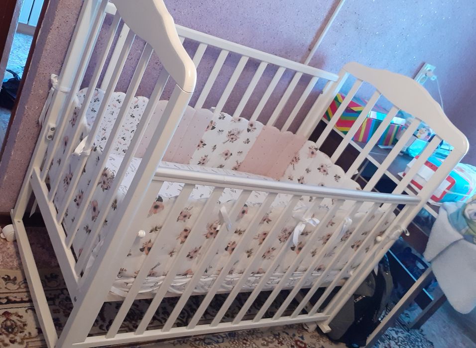 Детская кровать в хорошем состоянии