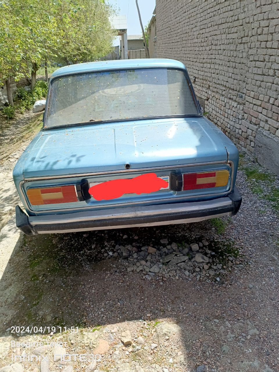 Vaz 2106 metan gazli 1985 yil motor 2111 srochno sotiladi!