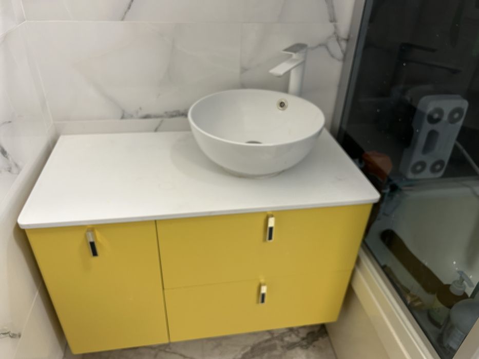 Dulap suspendat de baie,cu chiuveta  si oglinda cu dezaburire,lupa