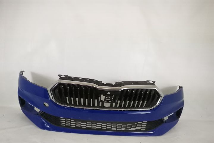 Предна броня Оригинална В добро състояние Шкода Фабия 4 / Skoda Fabia