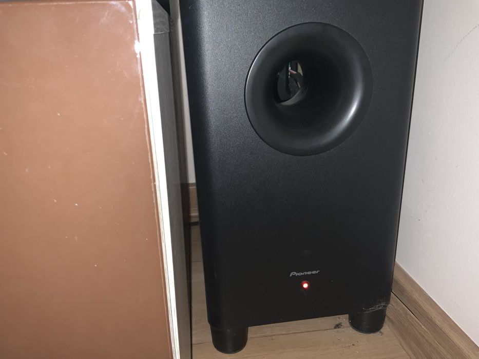 Sistem audio HiFi Denon cu boxe Magnat si subwoofer Pioneer
