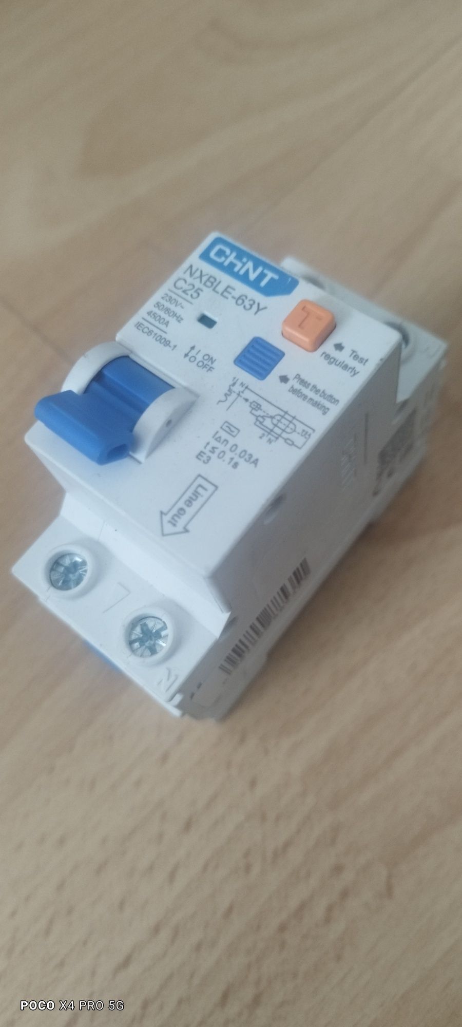 Автоматы УЗО SIEMENS 25A. и ШИНТ 25А.