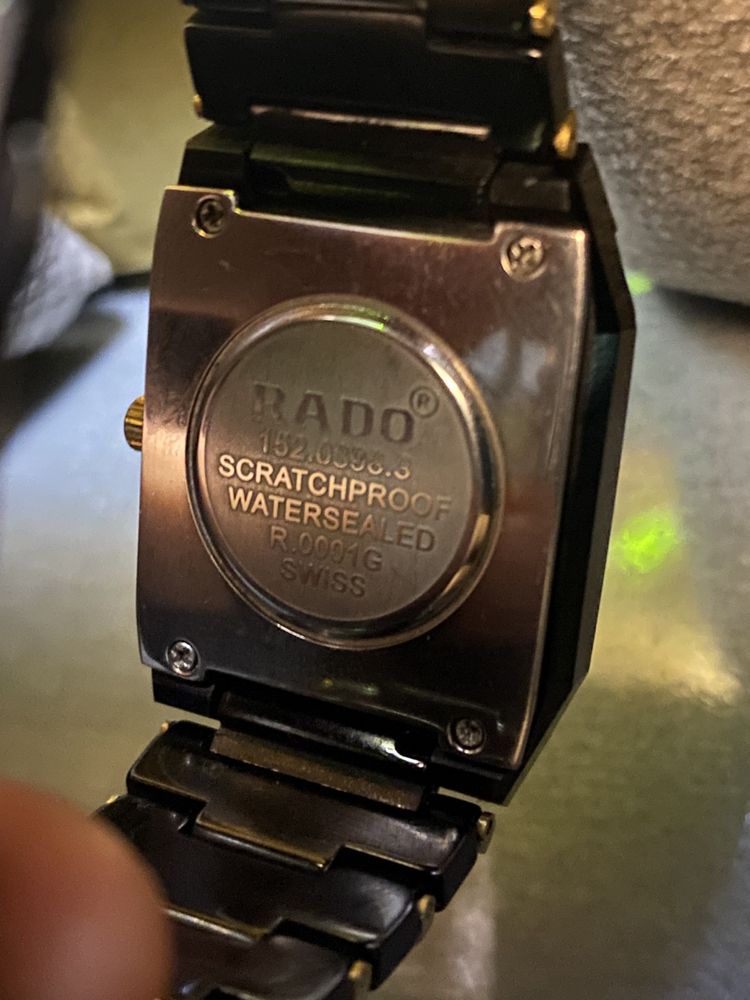 Часы от фирмы Rado