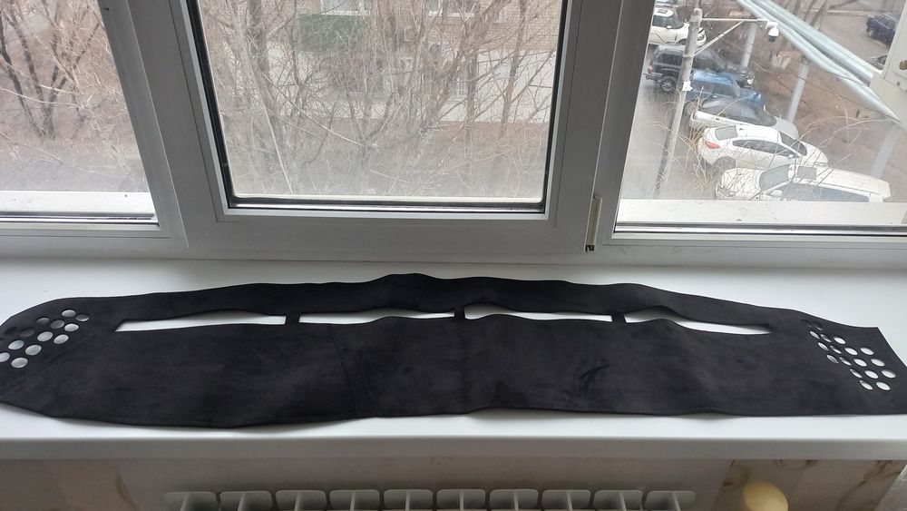 Накидка на панель Мерседес 124