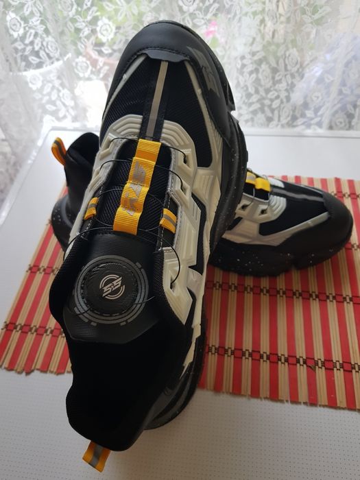 Маратонки уникални