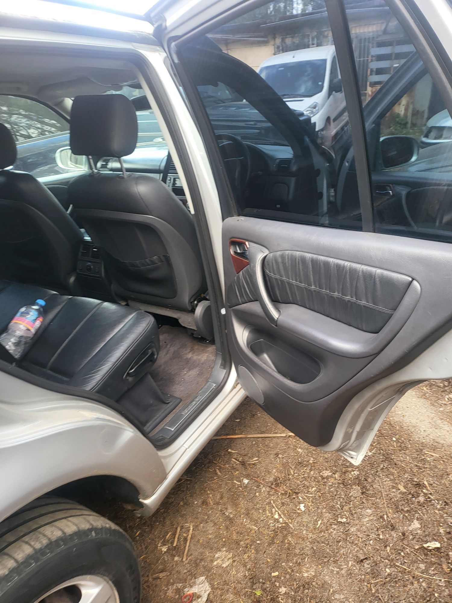 Мерцедес МЛ Mercedes Ml 350 на части