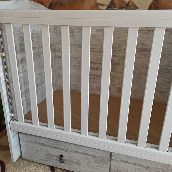 Детско креватче Dizain Baby Тони Антик + Матрак на Латекс Бяла