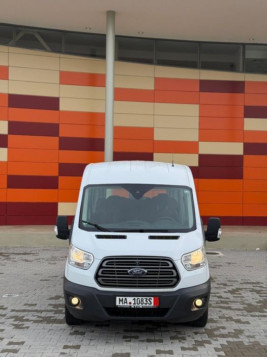 Ford transit 8+1 Locuri an 2016