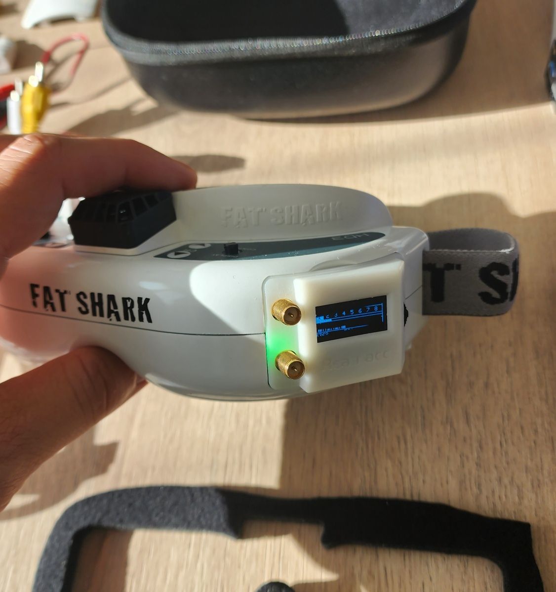 FPV очила FAT SHARK + RealACC RX5808 приемник и пълен набор от антени