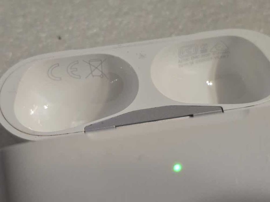 Casti Apple originale AirPods Pro (1st Generation) MagSafe Charging