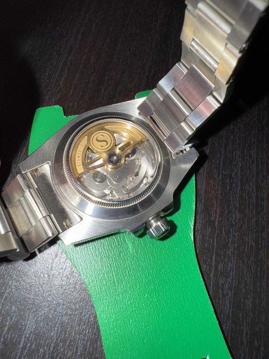 Seiko NH35 Automatic