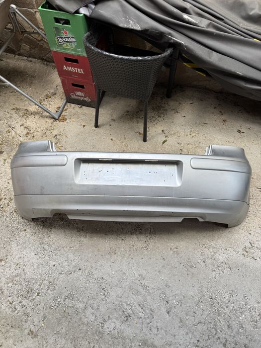 *КОМПЛЕКТ* Задна и предна броня за VW Golf 4