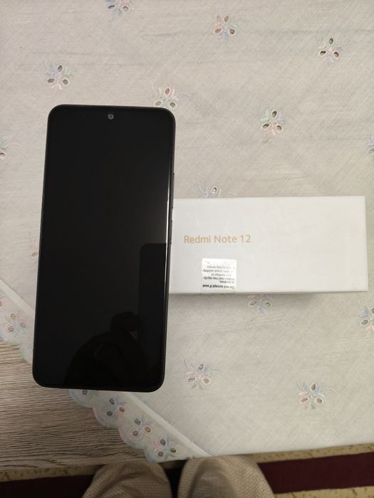 Vând ,Redmi Note 12 ,4GB RAM,128 GB RAM .