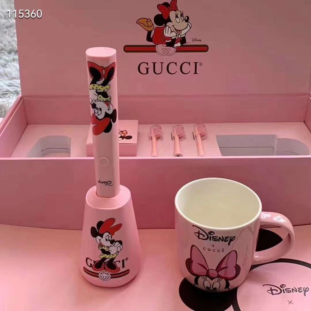 Электрическая зубная щетка Gucci x Disney