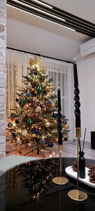 Коледна изкуствена елха