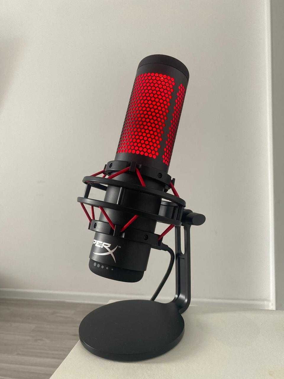 Микрофон HyperX Quadcast