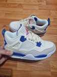 Jordan Retro patru nou