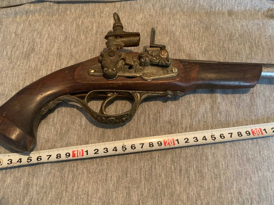 Винтидж реплика на кремъчен пистолет