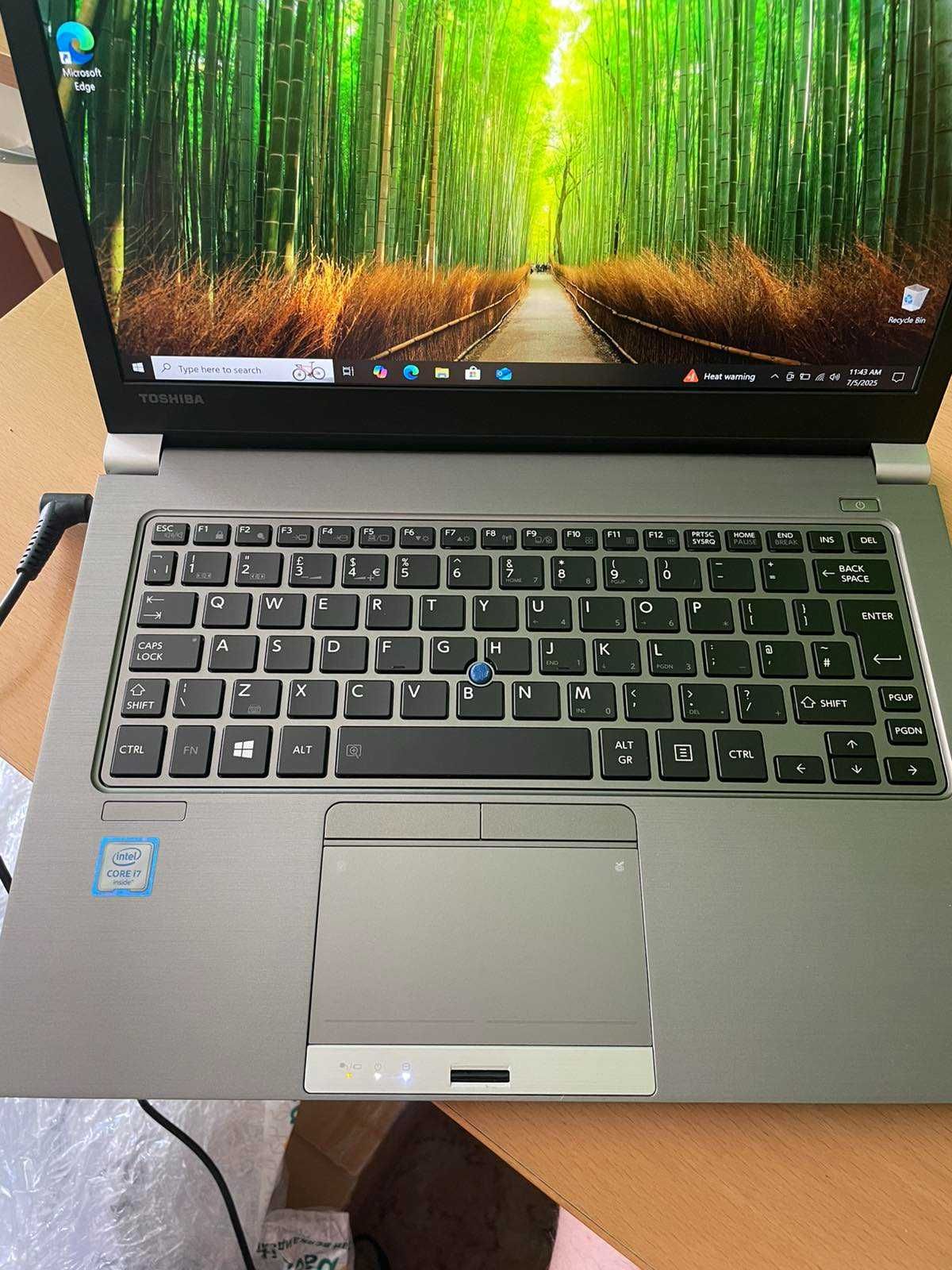 Toshiba Portege Z30 / intel core i7 - 6500u / 256GB NVMe SSD / 8GB RAM