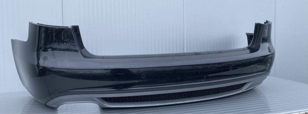 Bara spate Audi A4 B8  S-line breack cu senzori / cod culoare LZ9Y