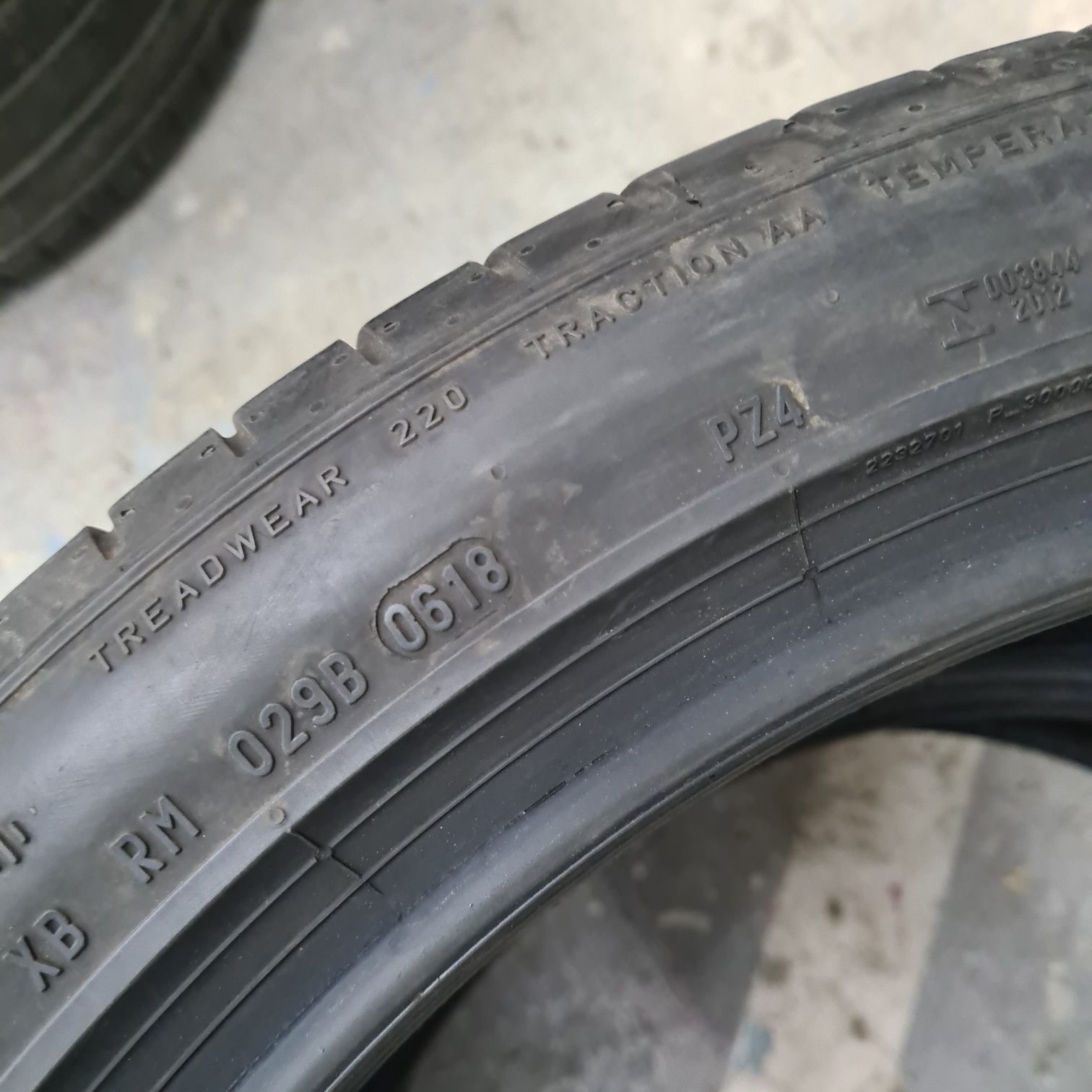 2x 255/40/21 VARA PIRELLI PROFIL 5MM Stare impecabila