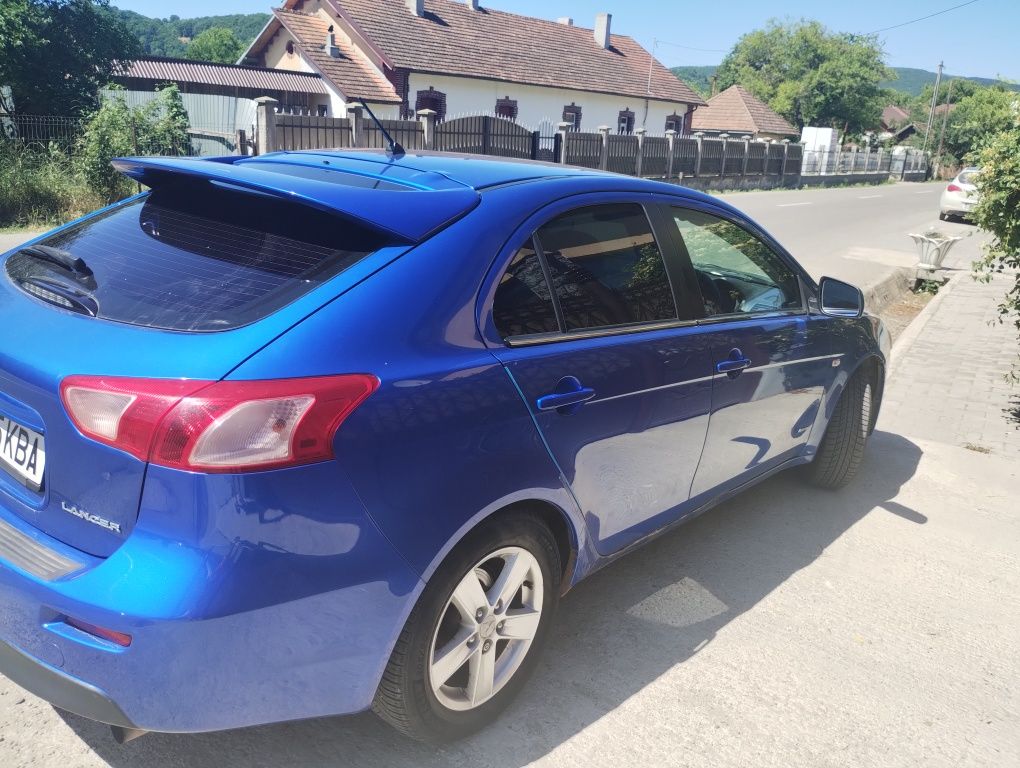Mitsubishi  lancer