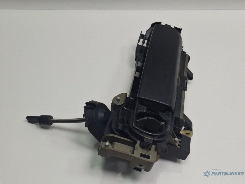 Maner exterior usa  LY9B stanga fata AUDI A4 III Avant 8ED, B7 2004 - 2008 TDI BKE, BRB 8E1837207