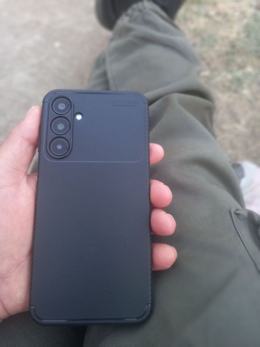 Samsung Galaxy A 16   6/128 yangi karopka dak bor, 3 oy bo‘ldi olingan