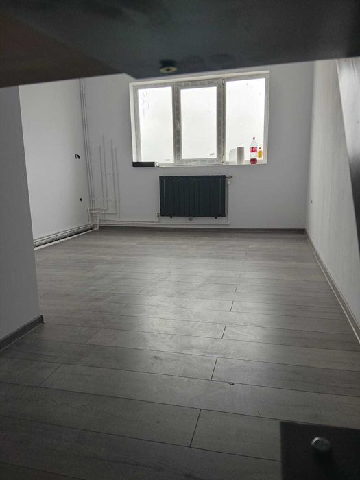 Vând apartament cu două dormitoare
