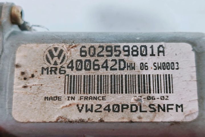 Motoras macara  dreapta fata 6Q2959801A Volkswagen VW Polo a 4-a gene
