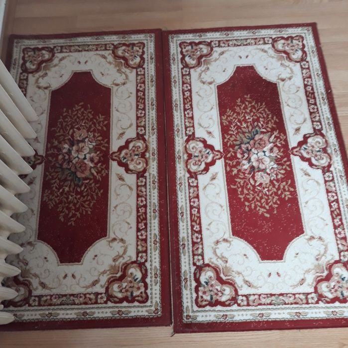 Set de 4 covor din lana pura100%, tot setul la 1200 lei