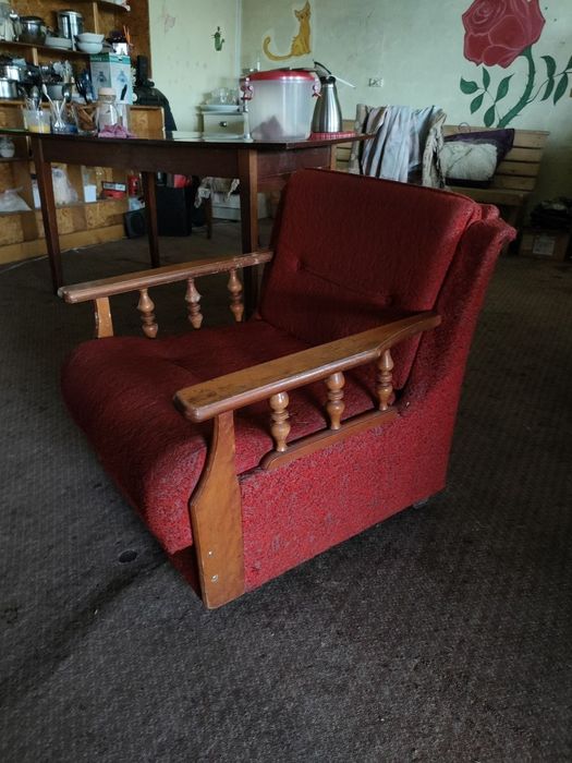 Продам Кресло в хорошем состоянии