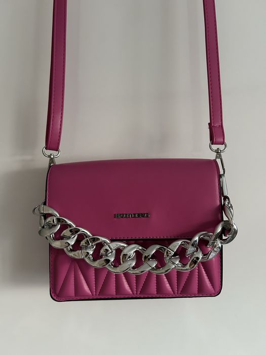 Розова дамска чанта с кожена дръжка