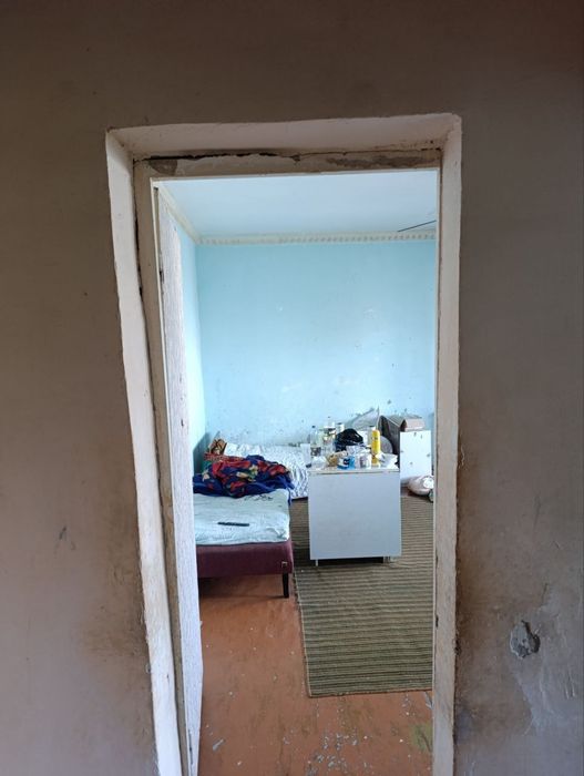 Яшнобод тумани прйектная кучаси 9 уй ремонтсиз 2 хона  3 хона килинган