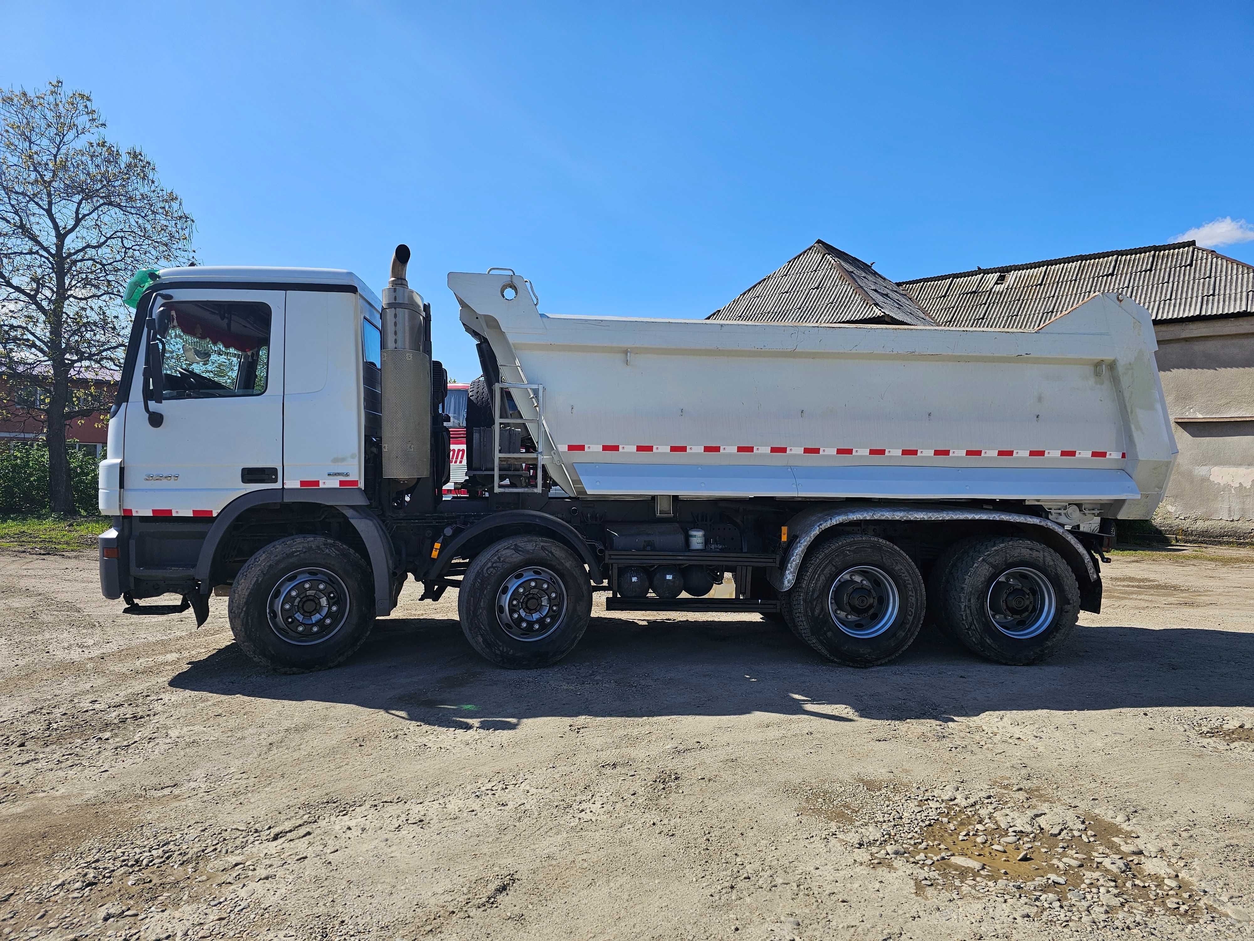 Autobasculanta MERCEDES-BENZ ACTROS 8X4 3241