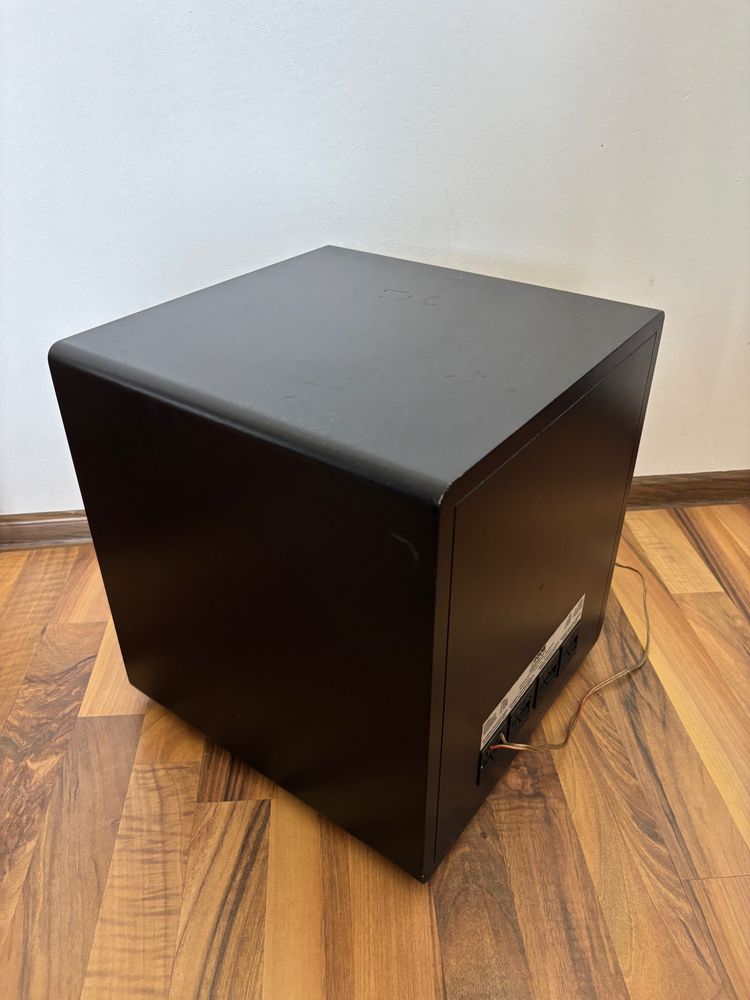 Subwoofer Canton Plus C
