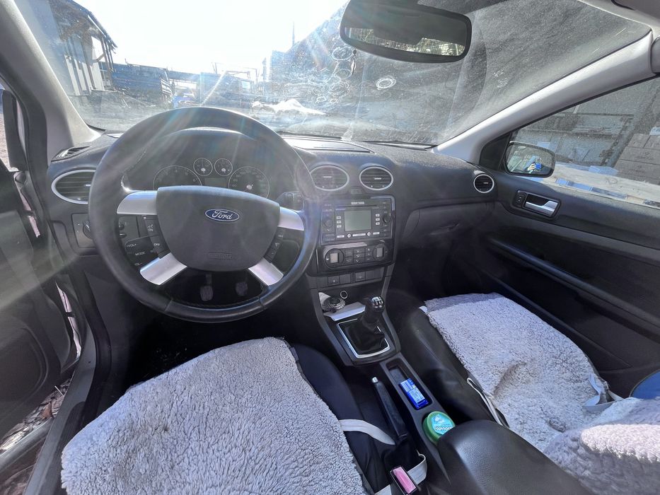 Ford Focus 1.6 benzina Dezmembrari